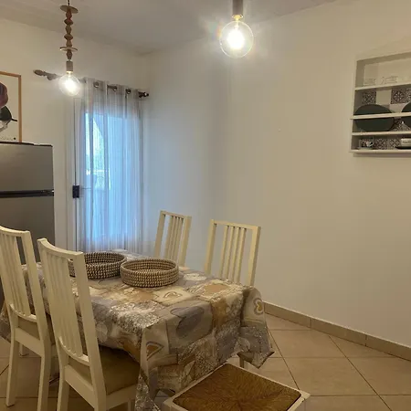 Mikes Apartment Naousa (Paros)